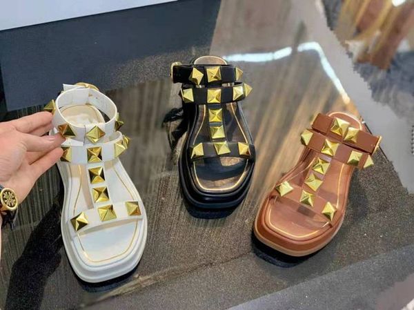 2022 women's fashion stud sandals designers classic luxury casual platform shoes for girl women famous brand wholesale summer flat sand, Black
2022 women's fashion stud sandals designers classic luxury casual platform shoes for girl women famous brand wholesale summer flat sand, Black