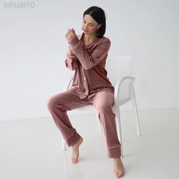 hiloc velvet elegant pajamas for women nightwear turn down collar autumn suit warm nightgown single breasted velvet pants suit l220803, Black;red
hiloc velvet elegant pajamas for women nightwear turn down collar autumn suit warm nightgown single breasted velvet pants suit l220803, Black;red