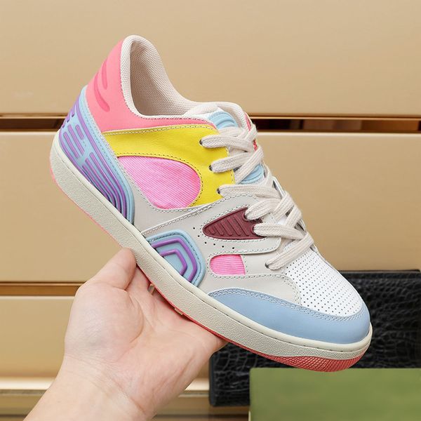 2022 new men's and women's fashion casual shoes luxury comfortable calfskin inner wear outsole sneakers 38-44, Black
2022 new men's and women's fashion casual shoes luxury comfortable calfskin inner wear outsole sneakers 38-44, Black