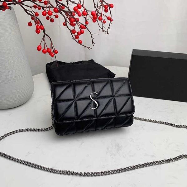women's bags 9a new messenger summer fine high-end fashion western style chain small square bag retro
women's bags 9a new messenger summer fine high-end fashion western style chain small square bag retro