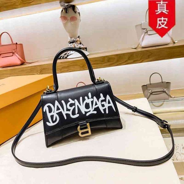 tote crocodile small moon classic women's motorcycle bag luxurys balencaigass crossbody handbag designer half clutch vintage shoulder b
tote crocodile small moon classic women's motorcycle bag luxurys balencaigass crossbody handbag designer half clutch vintage shoulder b