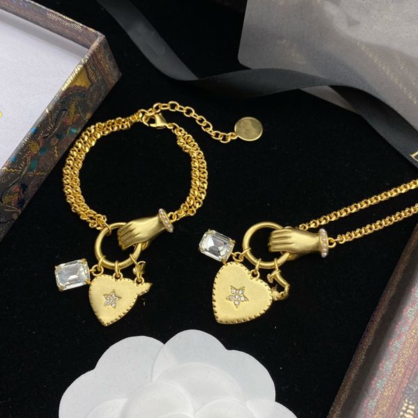 fashion heart pendant link necklaces women luxury bracelets birthday gift for female brand bracelet vintage necklace jewelry, Black
fashion heart pendant link necklaces women luxury bracelets birthday gift for female brand bracelet vintage necklace jewelry, Black