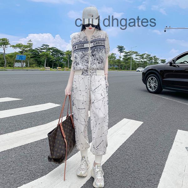 2022 designer di or t shirt and tees dress 2022 summer new fashion age reduction suit women's foreign style printed leggings casual two, Gray
2022 designer di or t shirt and tees dress 2022 summer new fashion age reduction suit women's foreign style printed leggings casual two, Gray