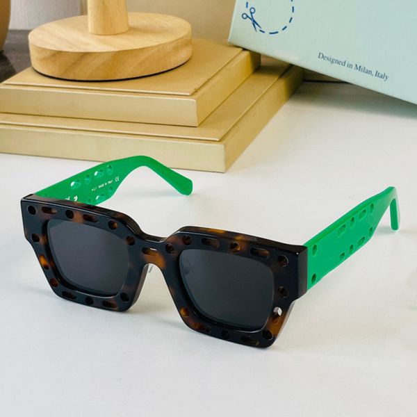 Designer Mercer arrow sunglasses snowflakeicon logo OMRI026 classic cut-eout dtailing Drivin ow men glasses UV400 protective lenses Women green gemstone temples
Designer Mercer arrow sunglasses snowflakeicon logo OMRI026 classic cut-eout dtailing Drivin ow men glasses UV400 protective lenses Women green gemstone temples