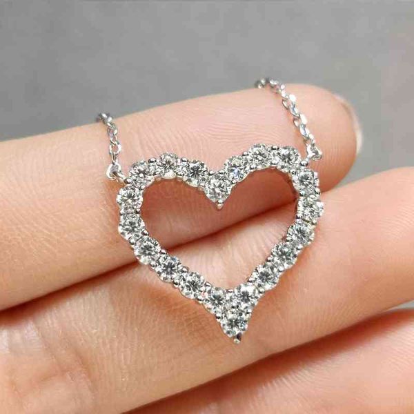 silver 925 original valentines day gift heart diamond test past 2 ct d color moissanite pendant necklace women wedding chain
silver 925 original valentines day gift heart diamond test past 2 ct d color moissanite pendant necklace women wedding chain