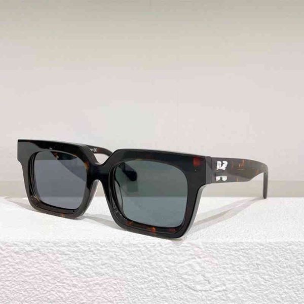 2022 shades fashion new product ow40001 star same off white men's and women's hip-hop sunglasses wholesale 2 discount favourite, White;black
2022 shades fashion new product ow40001 star same off white men's and women's hip-hop sunglasses wholesale 2 discount favourite, White;black