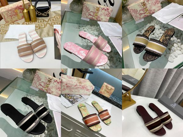 2022 brand ladies sandals designer leather with rhinestone buckle summer outdoor fashion luxury sandals flat beach shoes 35-43, Black
2022 brand ladies sandals designer leather with rhinestone buckle summer outdoor fashion luxury sandals flat beach shoes 35-43, Black