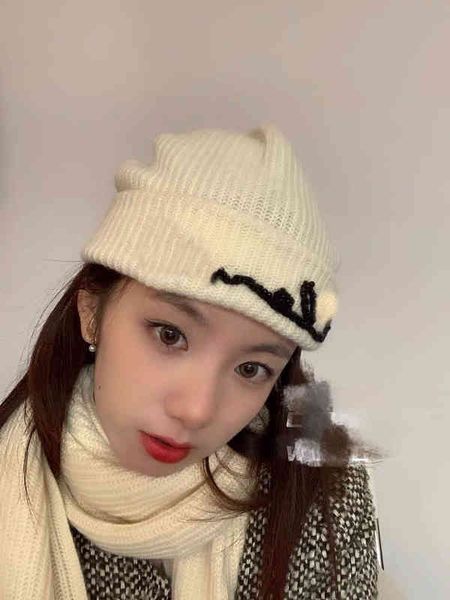 cloches family c xiaoxiangfeng knitted wool hat female autumn and winter korean version lovely warm cold ins, Blue;gray
cloches family c xiaoxiangfeng knitted wool hat female autumn and winter korean version lovely warm cold ins, Blue;gray