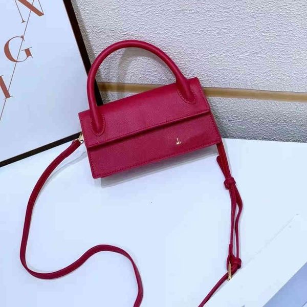 factory direct sale 2022 new french minority dign flip small square single shoulder portable msenger mobile phone european and american styl
factory direct sale 2022 new french minority dign flip small square single shoulder portable msenger mobile phone european and american styl