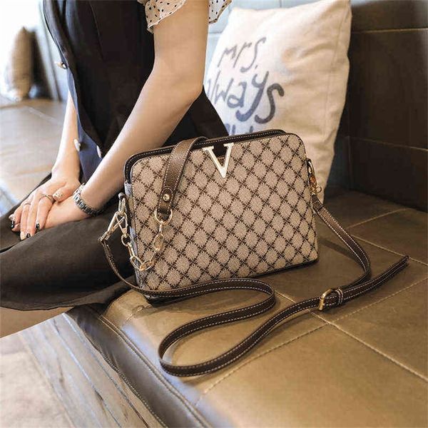 and summer fashion easy take printed messenger single chain hand 63% off store wholesale
and summer fashion easy take printed messenger single chain hand 63% off store wholesale
