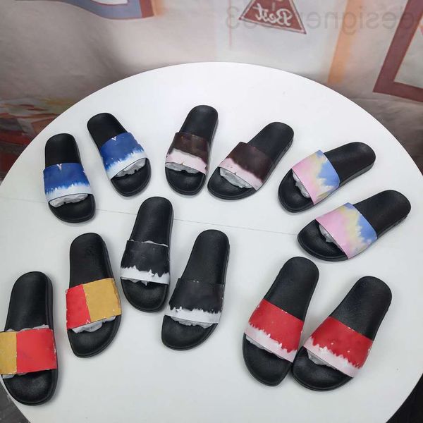 slippers designer classic summer bright black shoes beach flip flops flat heel buckle soft cow leather hollow sandals woman man shoes qh5b
slippers designer classic summer bright black shoes beach flip flops flat heel buckle soft cow leather hollow sandals woman man shoes qh5b