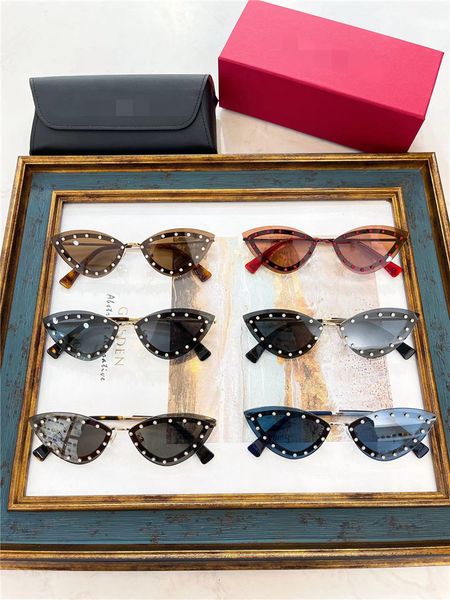 new designer sunglasses style cat eye sunglass ins net red same va2033 personality liuding fashion women's fashion, White;black
new designer sunglasses style cat eye sunglass ins net red same va2033 personality liuding fashion women's fashion, White;black
