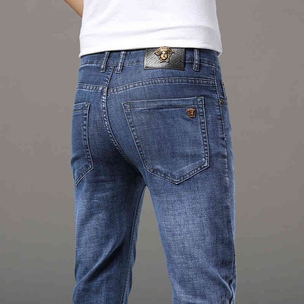 men's jeans men's spring and summer blue jeans slim fit small feet korean pants medusa label 1588
men's jeans men's spring and summer blue jeans slim fit small feet korean pants medusa label 1588