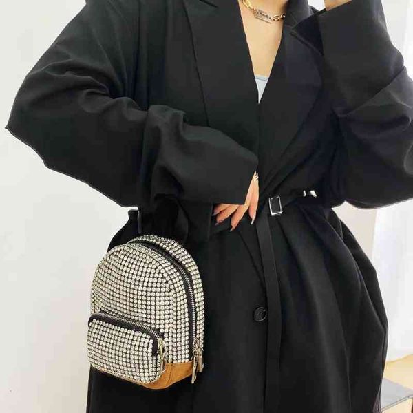 nieuwe fashion design vrouwen luxe echt lederen rugzak hoge kwaliteit diamanten speciale handtassen rugzakken schouder riem tas 220514
nieuwe fashion design vrouwen luxe echt lederen rugzak hoge kwaliteit diamanten speciale handtassen rugzakken schouder riem tas 220514