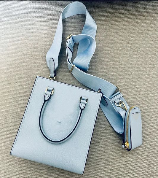 mini tote bag luxury designer crossbody shoulder bags saffiano women's fashion embossed letter leather handbags handbag wholesale remov
mini tote bag luxury designer crossbody shoulder bags saffiano women's fashion embossed letter leather handbags handbag wholesale remov