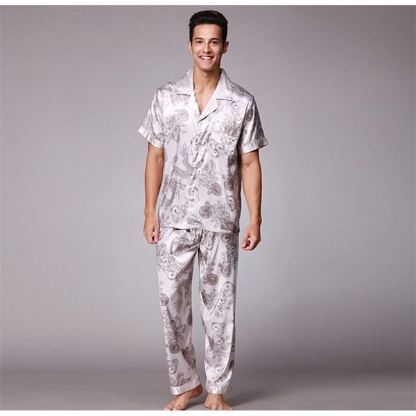 men satin sleepwear set short sleeve long pants print silk pajamas male casual home clothing autumn open stitch nightwear t200813, Black;brown
men satin sleepwear set short sleeve long pants print silk pajamas male casual home clothing autumn open stitch nightwear t200813, Black;brown