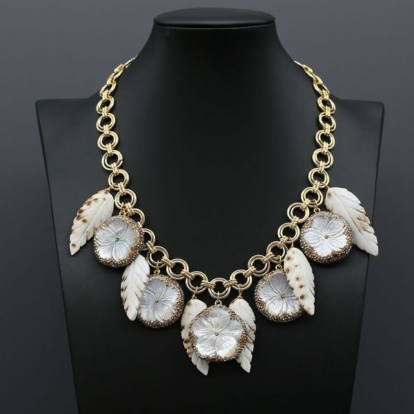 natural shell flower golden macarsite pave gold chain necklace feather shell pendant handmade for lady gifts, Silver
natural shell flower golden macarsite pave gold chain necklace feather shell pendant handmade for lady gifts, Silver
