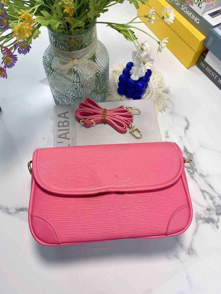 women's color baguette bag designer letter hundred matching shoulder strap diagonal bags simple fashion messenger bag wallet wholesale
women's color baguette bag designer letter hundred matching shoulder strap diagonal bags simple fashion messenger bag wallet wholesale