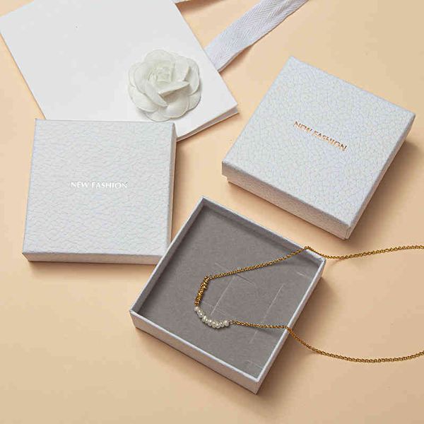 d family white jewelry packing box necklace ring heaven and earth box earrings carton2022 brand trend fashion design versatile ladies neckla, Silver
d family white jewelry packing box necklace ring heaven and earth box earrings carton2022 brand trend fashion design versatile ladies neckla, Silver
