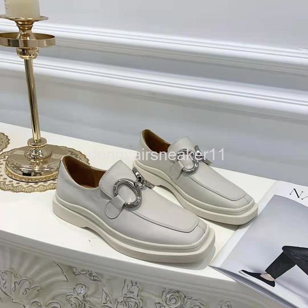 dress shoes in the autumn of , a type metal chain lazy person pedals on thick soled leffer shoes, women, british style small leather, Black
dress shoes in the autumn of , a type metal chain lazy person pedals on thick soled leffer shoes, women, british style small leather, Black