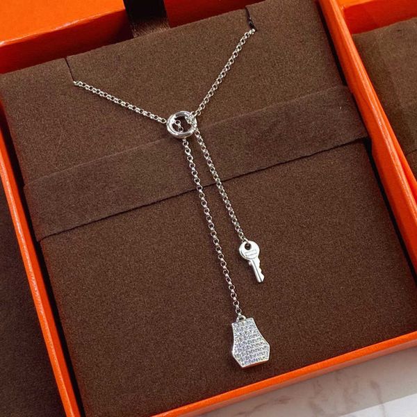 women's 925 sterling silver and 5a crystal pendant necklace, luxury brand, with key, fashion accessories, gifts
women's 925 sterling silver and 5a crystal pendant necklace, luxury brand, with key, fashion accessories, gifts