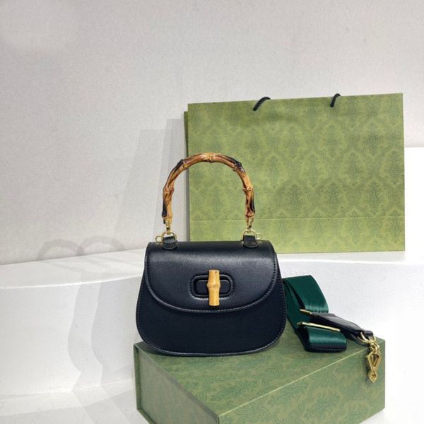 tz ladies bamboos bags classic black bamboo handle bag mini handbag designer red-green color wide strap all-match crossbody bag lady fashion
tz ladies bamboos bags classic black bamboo handle bag mini handbag designer red-green color wide strap all-match crossbody bag lady fashion