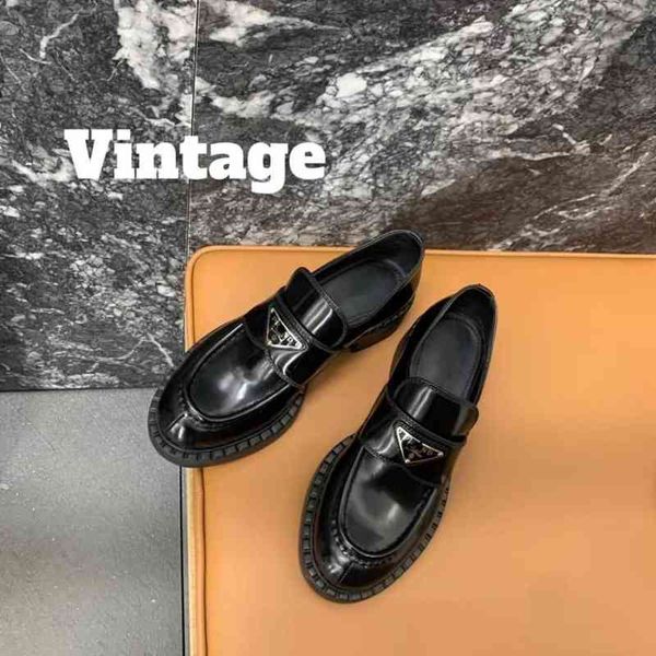 classic leather shoes p home three corner leofor women's thick heel sole british retro single round head versatile small, Black
classic leather shoes p home three corner leofor women's thick heel sole british retro single round head versatile small, Black