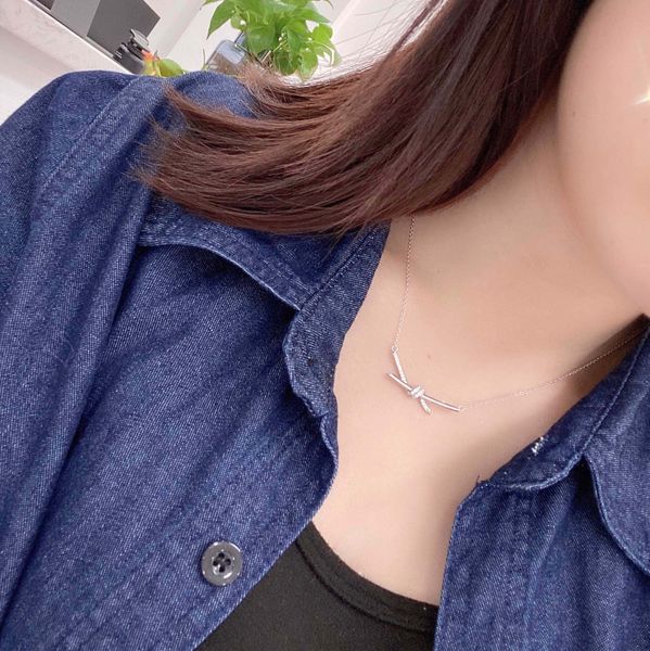 new t family kont necklace knot diamonds designer jewelry necklace chain 18k rose gold couple's minority high gifts for girls with box, Silver
new t family kont necklace knot diamonds designer jewelry necklace chain 18k rose gold couple's minority high gifts for girls with box, Silver