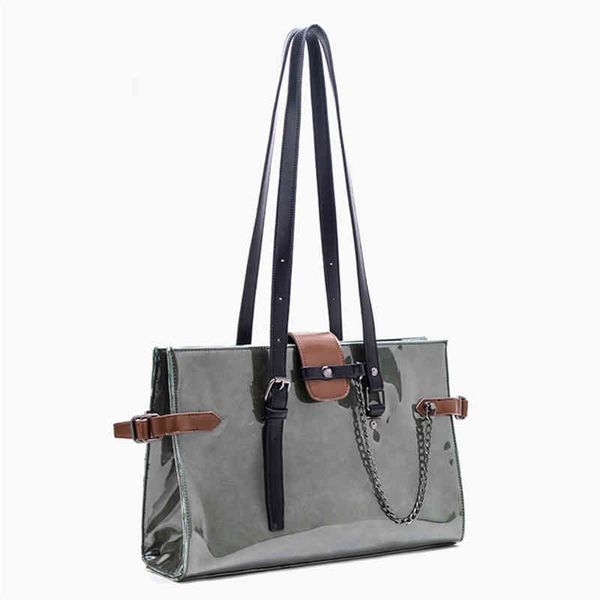 luxury design pvc personalized snake chain tote bag retro long handle large capacity leisure shoulder bag 220510
luxury design pvc personalized snake chain tote bag retro long handle large capacity leisure shoulder bag 220510