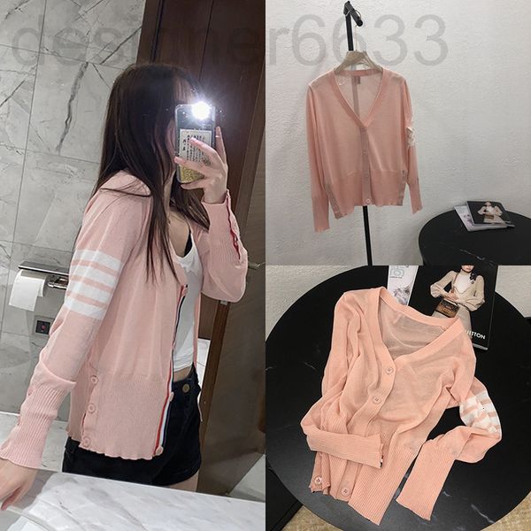 women's sweaters designer tb aging pink v-neck ice silk sunscreen shirt thin air conditioner slim knit cardigan jacket women 1eu5, White;black
women's sweaters designer tb aging pink v-neck ice silk sunscreen shirt thin air conditioner slim knit cardigan jacket women 1eu5, White;black
