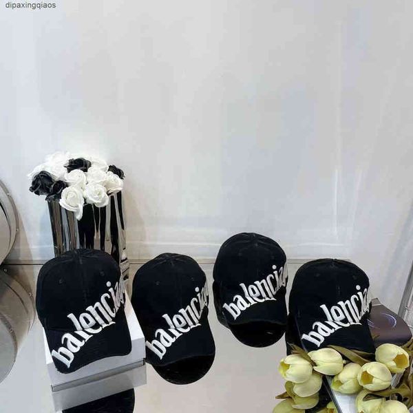 balencaigass ball caps designer ball letter high version summer new paris embroidered letters men's and women's sun shading sunscr, Blue;gray
balencaigass ball caps designer ball letter high version summer new paris embroidered letters men's and women's sun shading sunscr, Blue;gray