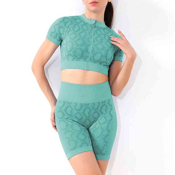 women matching set quick-drying tight short-sleeved fitness elastic hip lift waist shorts black printing yoga gym sport suit t220725, White;red
women matching set quick-drying tight short-sleeved fitness elastic hip lift waist shorts black printing yoga gym sport suit t220725, White;red