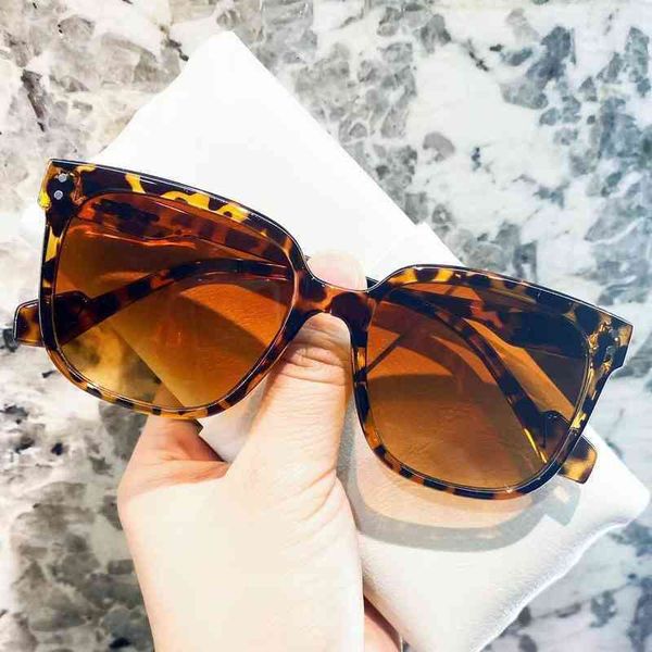women sunglasses luxury brand designer new gm personalized black frame uv proof sunglass net red same style vintage sun glasses for men ladi, White;black
women sunglasses luxury brand designer new gm personalized black frame uv proof sunglass net red same style vintage sun glasses for men ladi, White;black