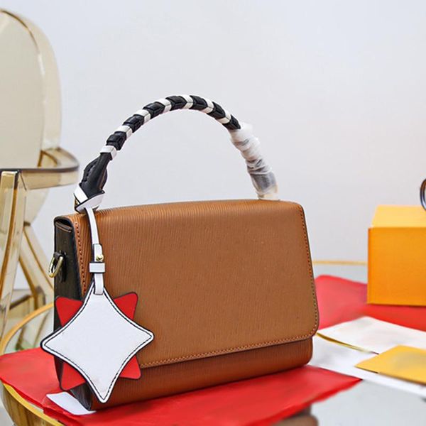 10a l bag bag twist tote women handbags luxurys designers bags 2023 envelope bag classic fashion hourglass package original wallet small pur
10a l bag bag twist tote women handbags luxurys designers bags 2023 envelope bag classic fashion hourglass package original wallet small pur