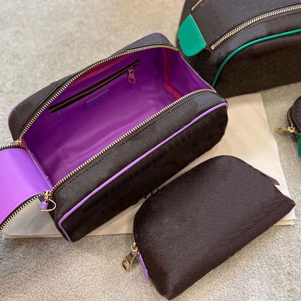 2022 bags shoulder bag make up bag hand bag travel toiletry pouch cosmetic bags leather two piece set
2022 bags shoulder bag make up bag hand bag travel toiletry pouch cosmetic bags leather two piece set