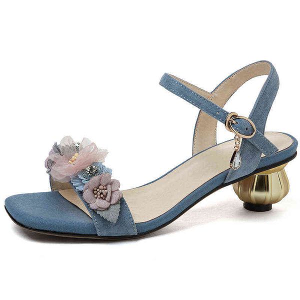 sandals mode zoete bloemen vrouwen sandalen suède zomer schoenen vierkante teen gesp medium hakken elegante partij kantoor vrouw 220427, Black
sandals mode zoete bloemen vrouwen sandalen suède zomer schoenen vierkante teen gesp medium hakken elegante partij kantoor vrouw 220427, Black