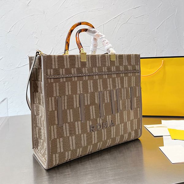 sunshine tote bag shoulder handbag purse crossbody bags hawksbill handle chenille material fashion letters large capacity pocket plain women
sunshine tote bag shoulder handbag purse crossbody bags hawksbill handle chenille material fashion letters large capacity pocket plain women