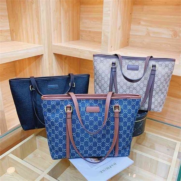 shopping handbag bag goddess style atmosphere one shoulder large capacity texture 80% off store on sale
shopping handbag bag goddess style atmosphere one shoulder large capacity texture 80% off store on sale