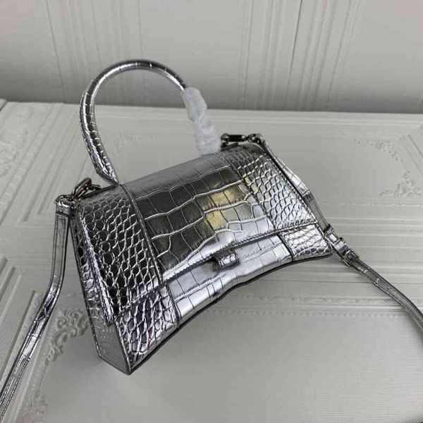 shape alligator handbag pink hourglass flap chain bags women clutch messenger crossbody purse shopping tote handle gold button
shape alligator handbag pink hourglass flap chain bags women clutch messenger crossbody purse shopping tote handle gold button
