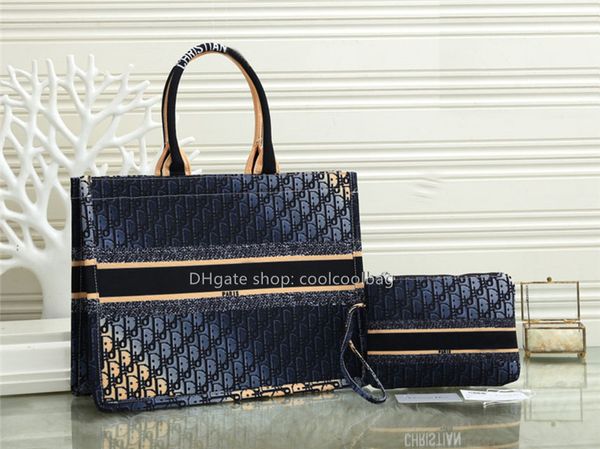 2022 store online bag women's bag new shopping tote shoulder minority design portable handbag fashion
2022 store online bag women's bag new shopping tote shoulder minority design portable handbag fashion