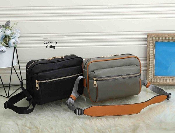 wf designer mens shoulder bags microfiber leather famous trip postman classic handbag briefcase designers crossbody messenger camera bag wal
wf designer mens shoulder bags microfiber leather famous trip postman classic handbag briefcase designers crossbody messenger camera bag wal