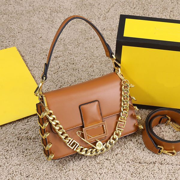 baguette shoulder bag chain handbag ladies crossbody handbags messenger bags full leather wide strap flap wallet quality f letter gold hardw
baguette shoulder bag chain handbag ladies crossbody handbags messenger bags full leather wide strap flap wallet quality f letter gold hardw