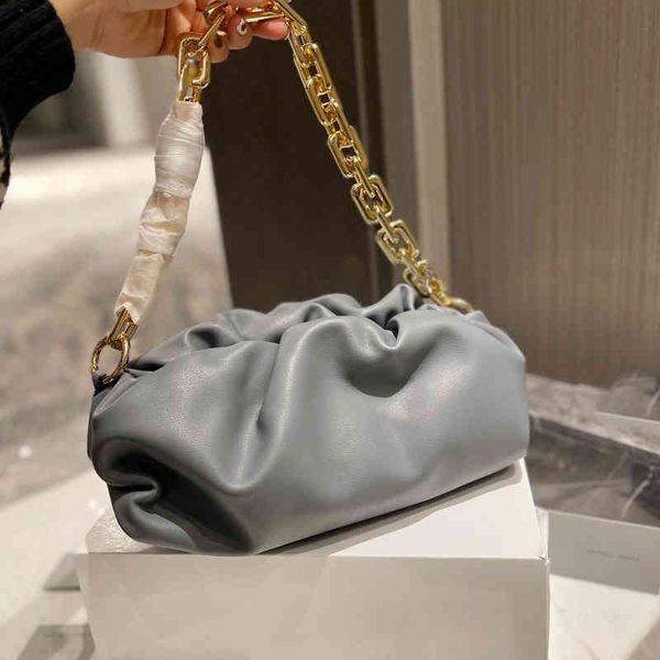 thick chain shoulder bags women fashion cloud handbag soft leather designer brand crossbody female purses 220314
thick chain shoulder bags women fashion cloud handbag soft leather designer brand crossbody female purses 220314