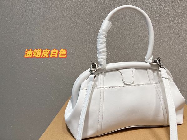2022 women fashion classic premium brand handbags evening bags hourglass dumpling bag size:26*16
2022 women fashion classic premium brand handbags evening bags hourglass dumpling bag size:26*16