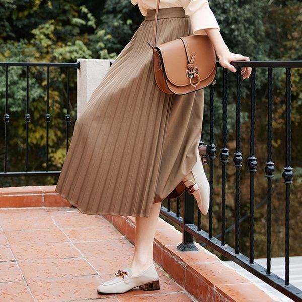 designer yfl 2022 spring new high waist skirt fashion temperament medium long a-line pleated 1d1940081 2022, White
designer yfl 2022 spring new high waist skirt fashion temperament medium long a-line pleated 1d1940081 2022, White