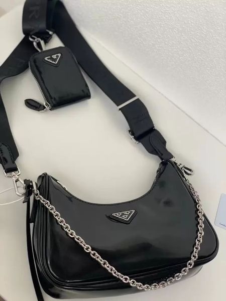 three in one bag for both men and women luxurys designers genuine leather bags the single shoulder 02778, Black;red
three in one bag for both men and women luxurys designers genuine leather bags the single shoulder 02778, Black;red