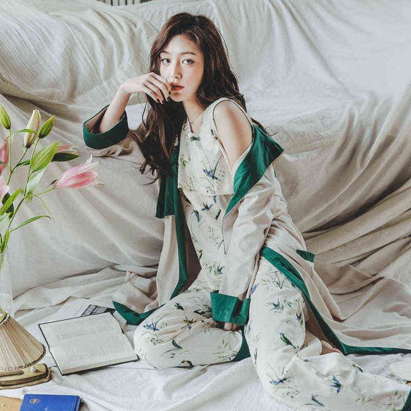 sleep lounge 3 pcs flower print cotton maternity nursing nightwear summer autum, White
sleep lounge 3 pcs flower print cotton maternity nursing nightwear summer autum, White
