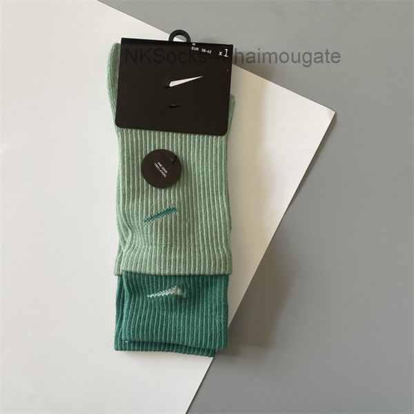 classic men fashion socks hook brand color stitched men's women's long tube sports training sock street couple middle tubes luxury, Black
classic men fashion socks hook brand color stitched men's women's long tube sports training sock street couple middle tubes luxury, Black