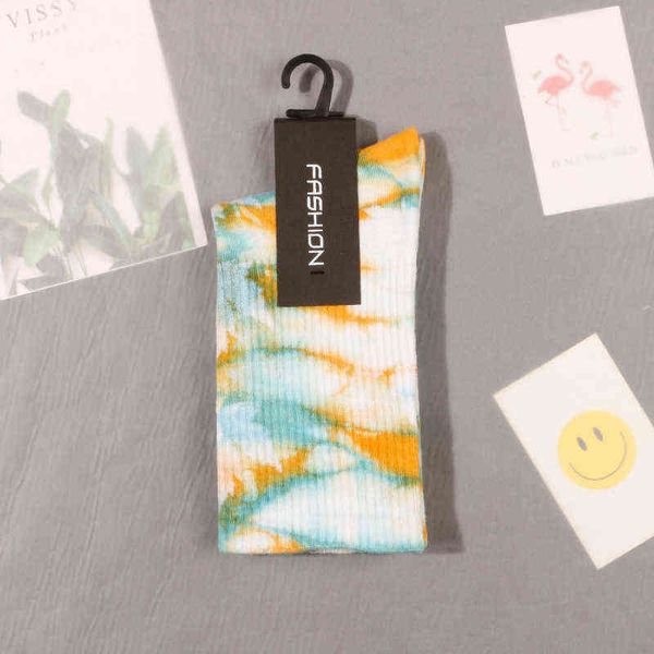 2022 new men's and women's long tube tie-dye maple leaf basketball socks couple high tube tie-dye sockb 2b, Black
2022 new men's and women's long tube tie-dye maple leaf basketball socks couple high tube tie-dye sockb 2b, Black