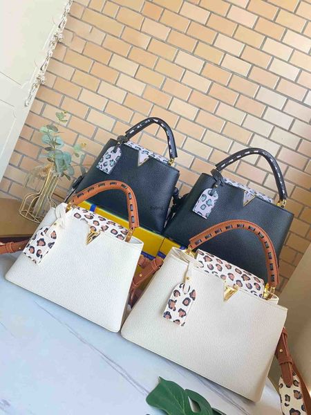classic designers cross bag designer bags women capucines handbags leather wild at heart black leopard-print luxury handbag purse shoulder b
classic designers cross bag designer bags women capucines handbags leather wild at heart black leopard-print luxury handbag purse shoulder b